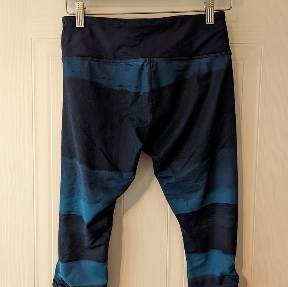 Brooks workout capris - Picture 2 of 2